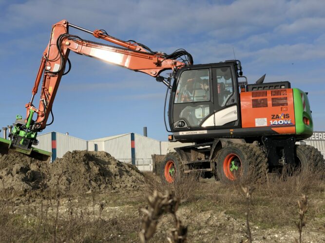 Pladdet Hitachi ZX140W-6 image2