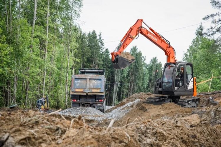 Hitachi Minibagger ZX85US 6 05