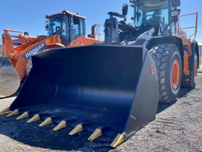 Wheel loader bucket