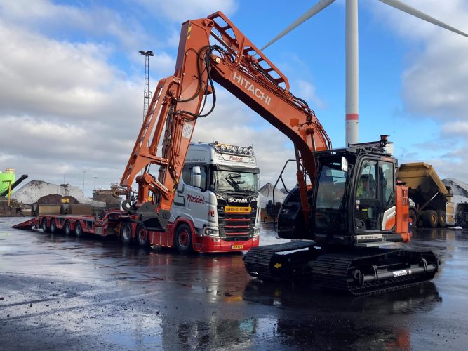 Rupsgraafmachine Hitachi ZX135US-7