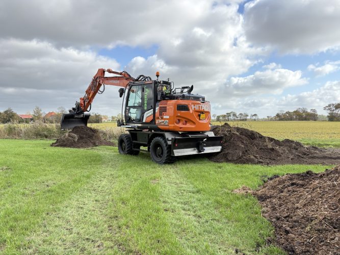 Mobiele graafmachine Hitachi ZX135W-7