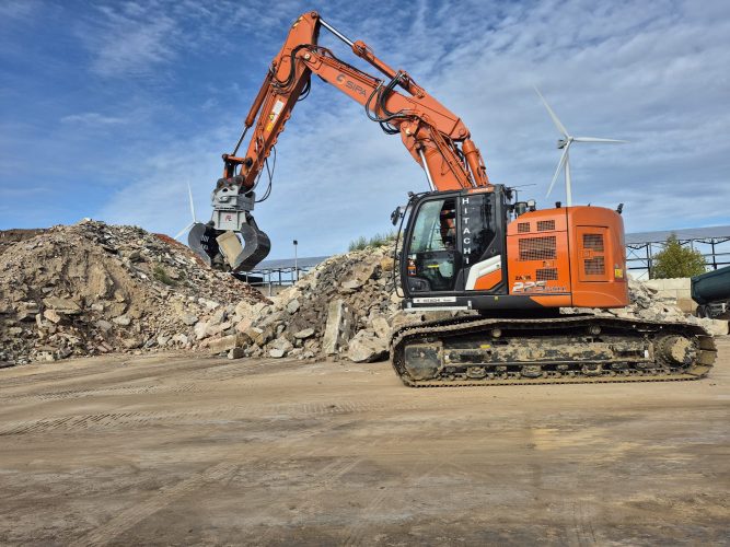 Hitachi ZX225US-7 kopen? - Pladdet