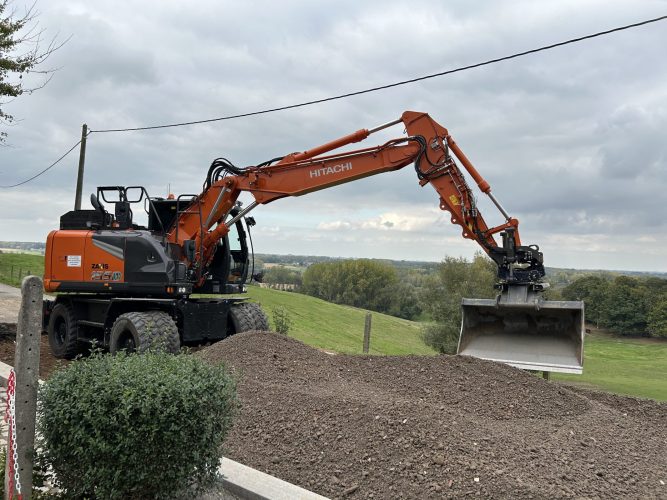 Mobiele graafmachine Hitachi ZX155W-7