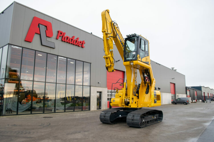 Pladdet Komatsu cabineverhoging image2