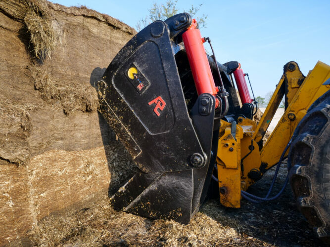 Silage cutter