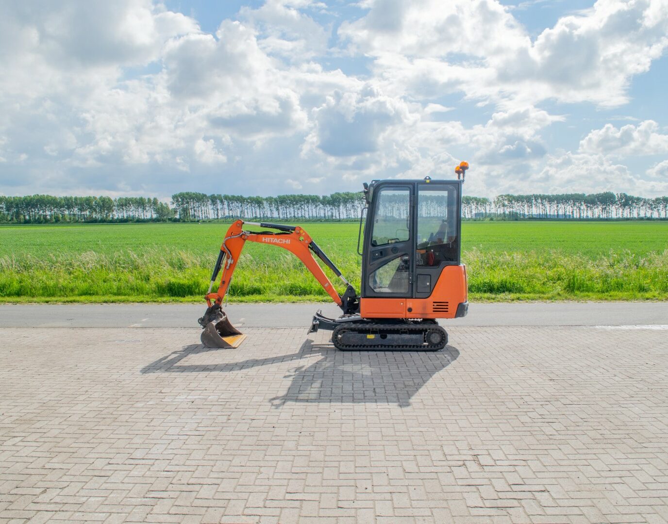 Hitachi ZX19-6 mini-graafmachine kopen? - Pladdet