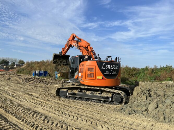 Pladdet Hitachi ZX225US-7 2P - image9