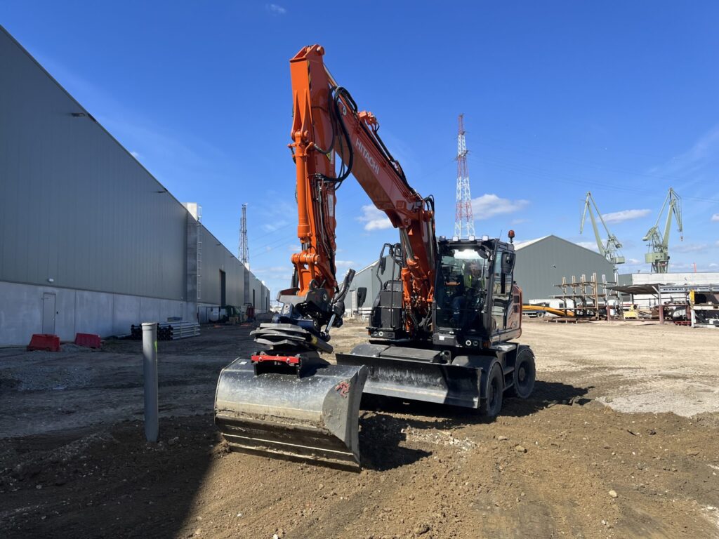 Pladdet Hitachi ZX175W-7