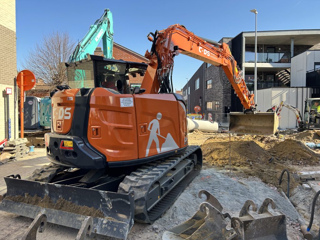Hitachi ZX95 US-7