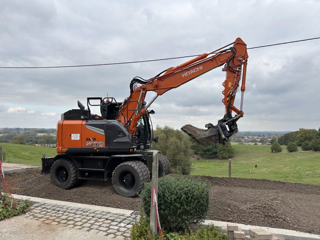Hitachi ZX155W-7