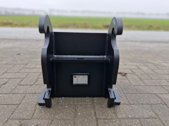 CW10 rippertand