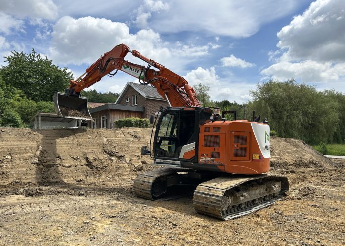Hitachi ZX225US-7 2P
