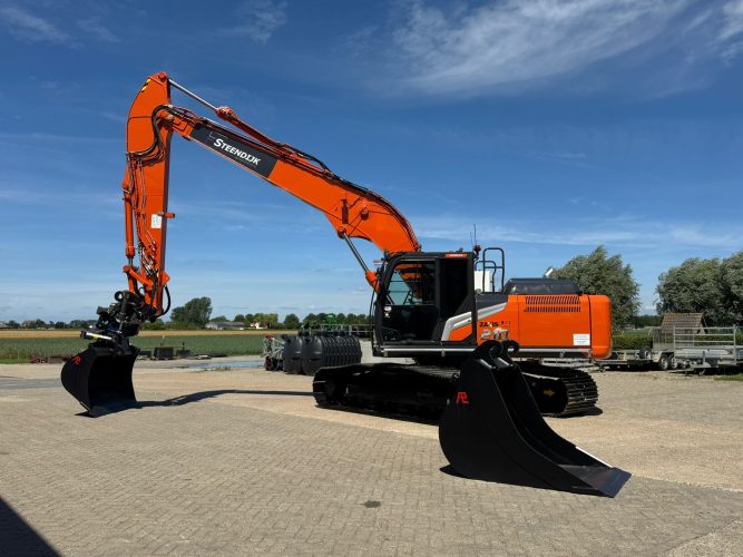 Hitachi ZX2210LC-7