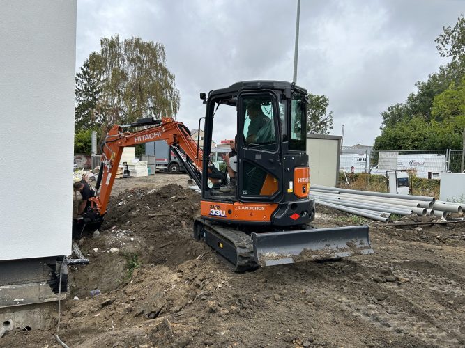 Hitachi ZX33U-6