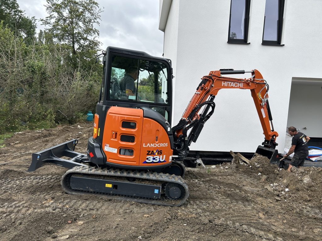 Hitachi ZX33U-6