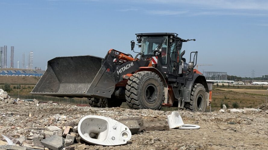 wiellader Hitachi ZX220-7